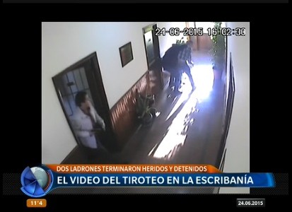 Video: dramático tiroteo en una escribanía de Hurlingham