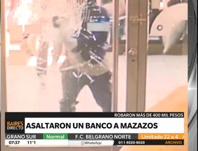 Robaron un banco a mazazos
