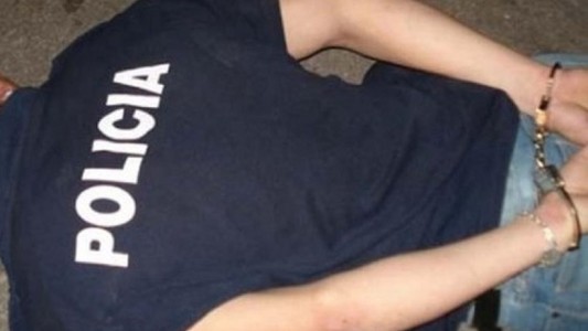 Condenan a un policía por violar a una mujer demorada en una comisaría