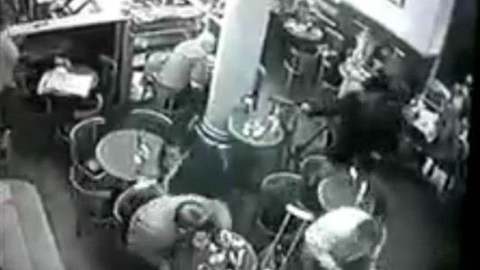 Un video muestra el asesinato del abogado correntino y cómo se suicidó el asesino