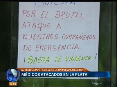 Atacaron a médicos tras la muerte de un preso apuñalado en La Plata