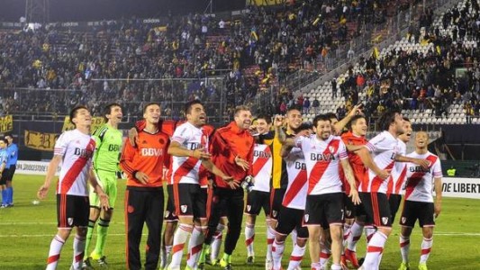 River juega la final con Tigres y ya piensa en el Barcelona de Messi