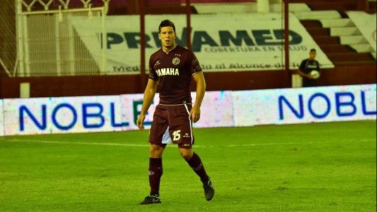 Velan el cuerpo del futbolista Diego Barisone en Santa Fe