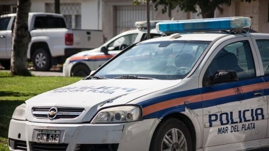 Entregó a su hijo de 15 años, acusado de un crimen