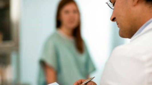 Las empleadas públicas bonaerenses tendrán un día de licencia al año para realizarse el Papanicolaou