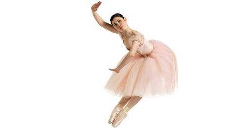 Juntan fondos para que una bailarina argentina atropellada en Canadá pueda volver a caminar