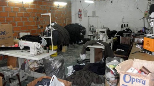 La Justicia porteña clausuró un taller textil clandestino en Parque Chacabuco