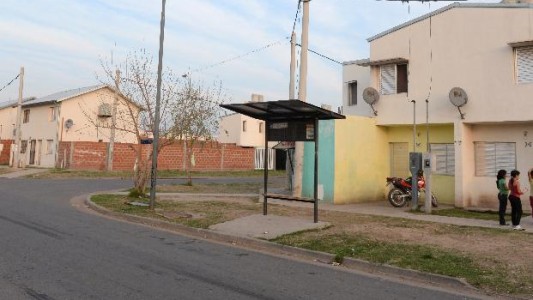 Murió un chico que jugaba a la pelota y fue atropellado por un colectivo