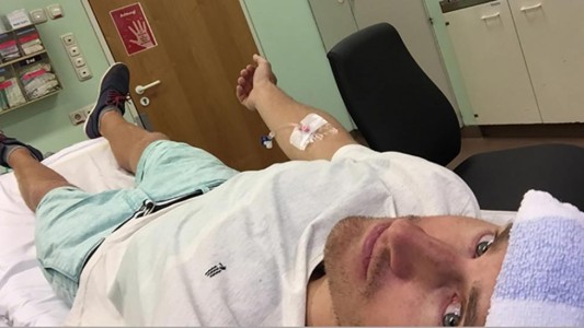 Alarma en Río de Janeiro: así quedó un regatista alemán que entrenó en aguas contaminadas