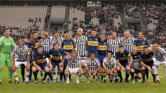Los goles del primer capítulo de las leyendas de Boca y Juventus