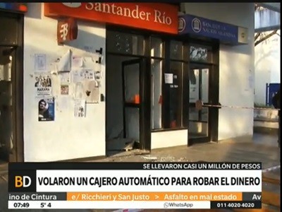 Volaron un cajero automático para robarlo