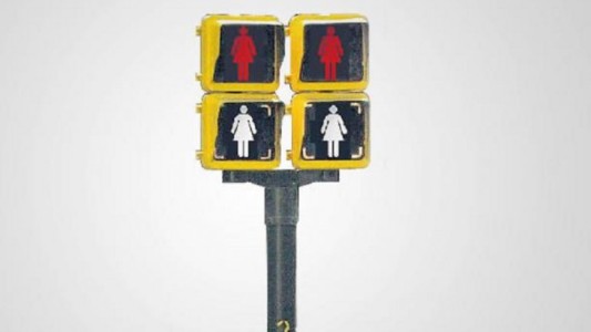 Instalan el primer semáforo peatonal igualitario del país