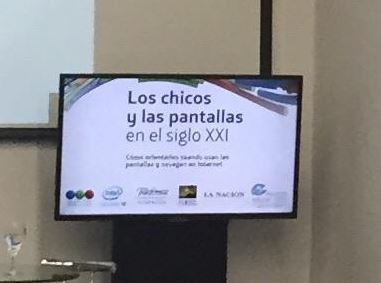 Telefe presenta el manual "Los chicos y las pantallas en el siglo XXI"