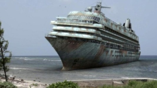Zarpa el primer crucero zombie del mundo