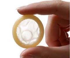 Estudio: la mitad de los adolescentes usa mal el preservativo