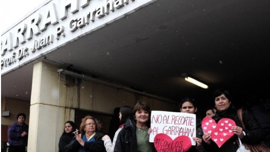 Abrazo al Hospital Garrahan por recorte presupuestario
