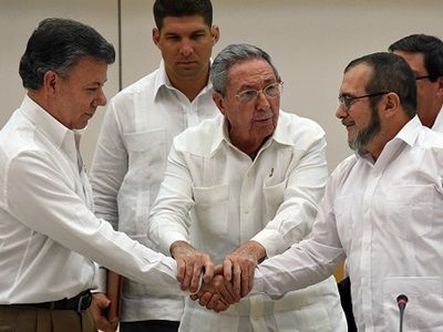 Guerrila y gobierno colombianos muy cerca del acuerdo definitivo de paz