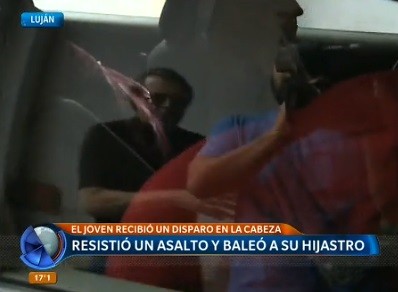 Quiso evitar un robo y baleó a su hijastro