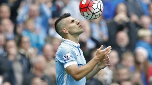 El show del Kun: hizo 5 goles en la goleada del Manchester City