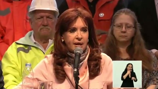 Cristina Kirchner: "Es la primera vez que un gobierno que emite bonos, los paga"