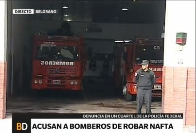 Acusan a bomberos de robar nafta