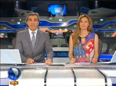 Telefe Noticias a las 13 / Bloque 2 / 07/10/2015