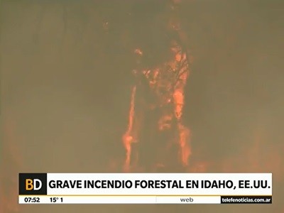 Feroz incendio en los bosques de Idaho, Estados Unidos