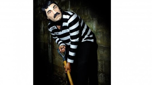 El disfraz del "Chapo" Guzmán causa furor en México para los festejos de Halloween
