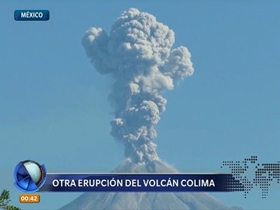 Otra erupción del volcán Colima