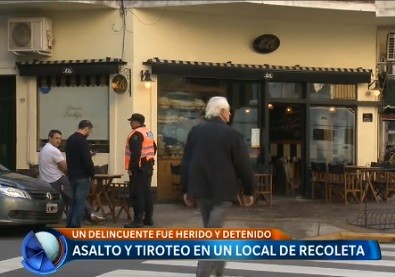 Asalto y tiroteo en un local de Recoleta