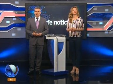 Telefe Noticias a las 13 - Bloque 1 - Miércoles 21 de octubre de 2015