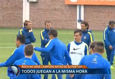 Los tres partidos decisivos del domingo irán a la misma hora