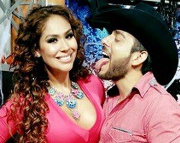 La conductora acosada ahora dice que Televisa la presionó para desmentir el hecho