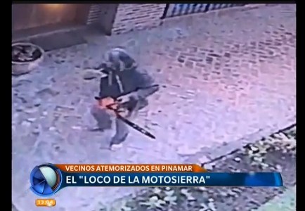 El "loco de la motosierra"