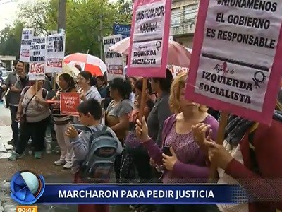 Marcha por Karina y contra la violencia de género