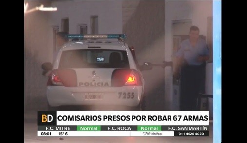 Detuvieron a un jefe de policía en Córdoba por el robo de 67 armas