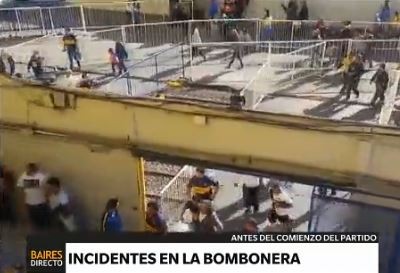 Incidentes y descontrol en los ingresos a la Bombonera