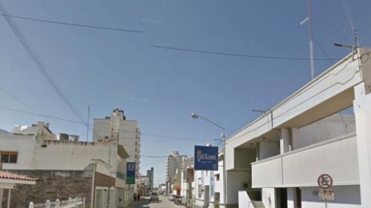 Fue a un velorio y le robó a sus parientes