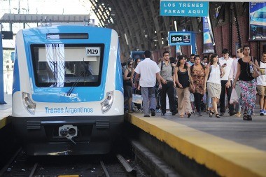 Trenes: la línea Mitre extenderá desde el lunes su servicio nocturno y aumentará la frecuencia de trenes
