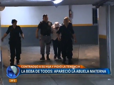 La beba de todos: apareció la abuela materna