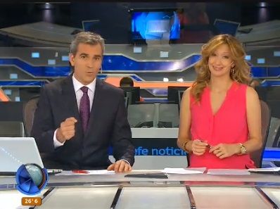 Telefe Noticias a las 13 - Bloque 3 - Lunes 16 de noviembre de 2015