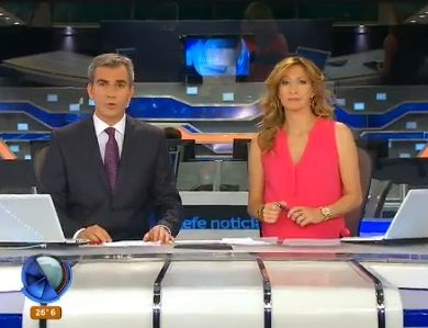 Telefe Noticias a las 13 - Bloque 2 - Lunes 16 de noviembre de 2015