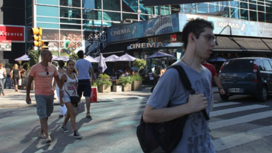 Cálido y nublado con una máxima de 27 grados