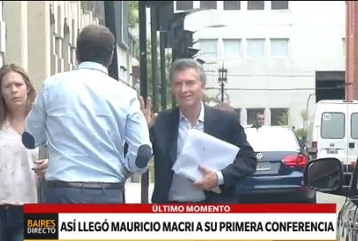 Así llegaba Mauricio Macri a su primera conferencia de prensa