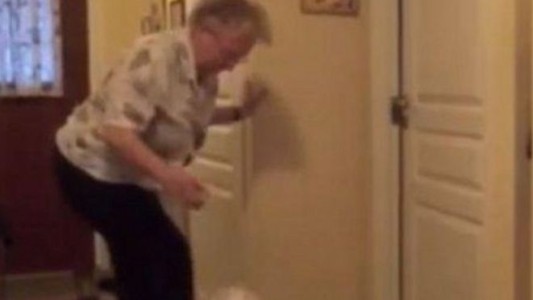 La abuela de 90 años que hace jueguitos con la pelota