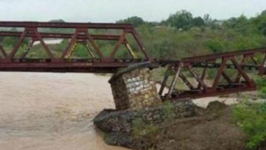Salta: se cayó un puente del Tren a las Nubes