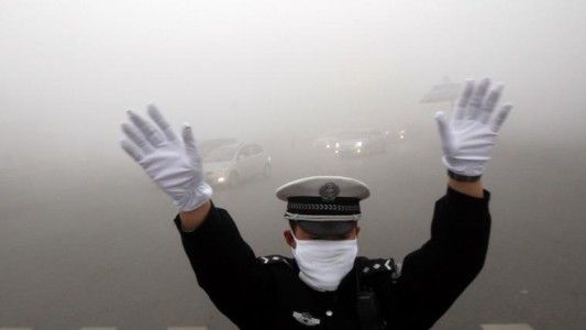Beijing: su primer día en alerta roja por contaminación