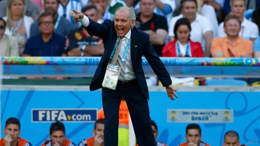 Alejandro Sabella fue dado de alta luego de someterse a una angioplastía