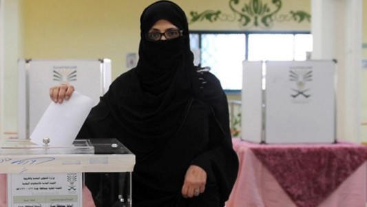 Por primera vez en la historia, las mujeres de Arabia Saudita pudieron votar