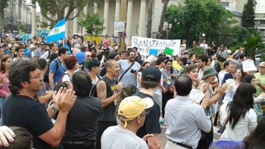 Marcha en Plaza de Mayo en defensa de la Ley de Medios